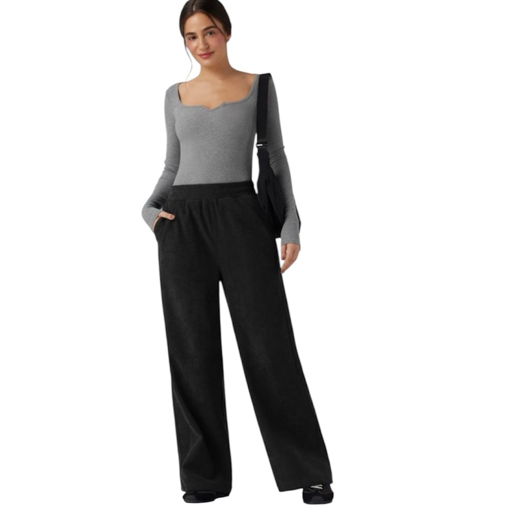 Halara High Waisted Pockets Straight Leg Fleece Corduroy Casual Pants Small NWOT